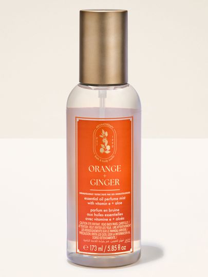 Vonná mlha Bath & Body Works Aromatherapy Orange + Ginger 173 ml ve flakonu s rozprašovačem.