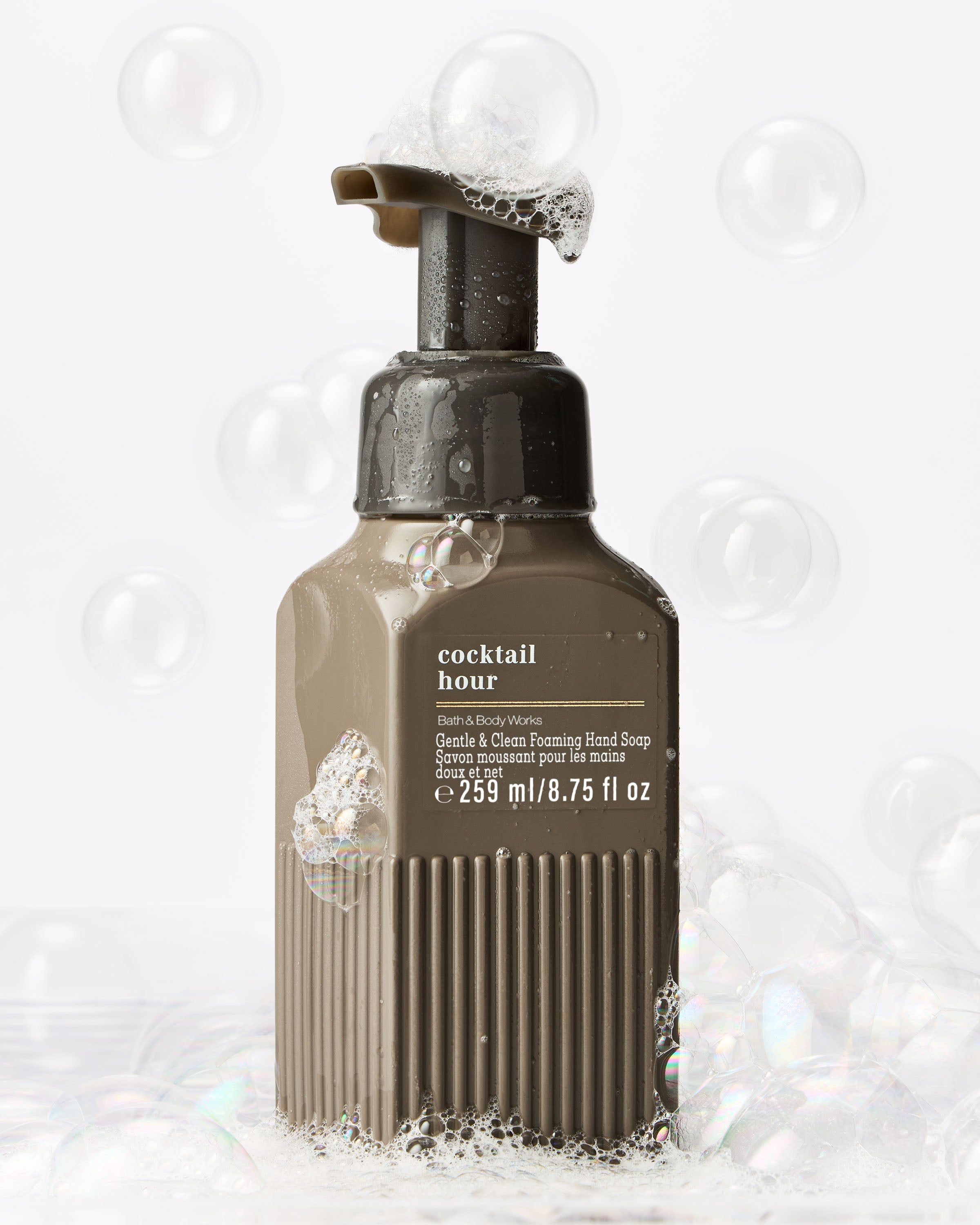 Jemné pěnové mýdlo na ruce Bath & Body Works Cocktail Hour, 259 ml