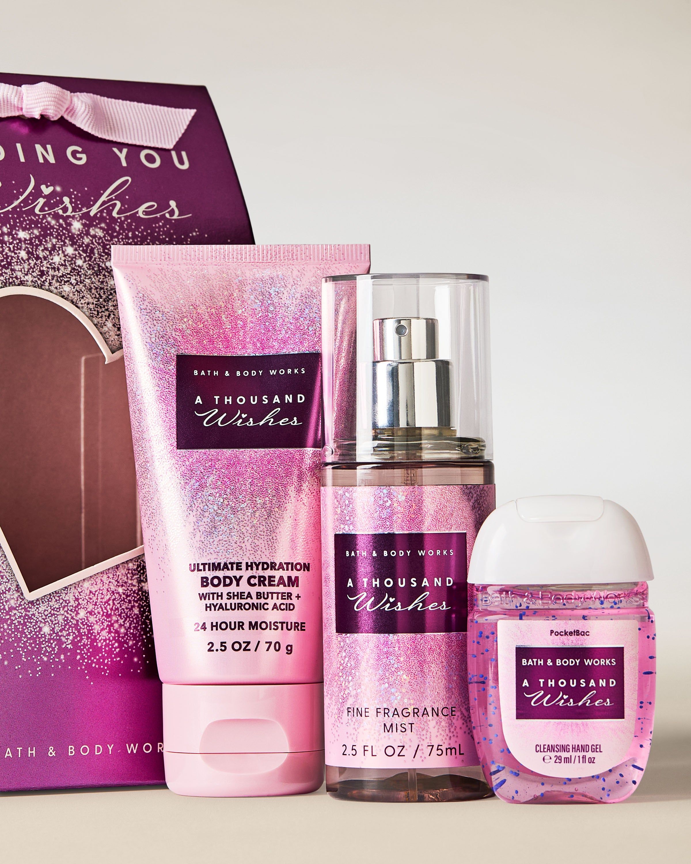Sada A Thousand Wishes Bath & Body Works – růžový, třpytivý set s mlhou, mlékem a gelem na ruce.