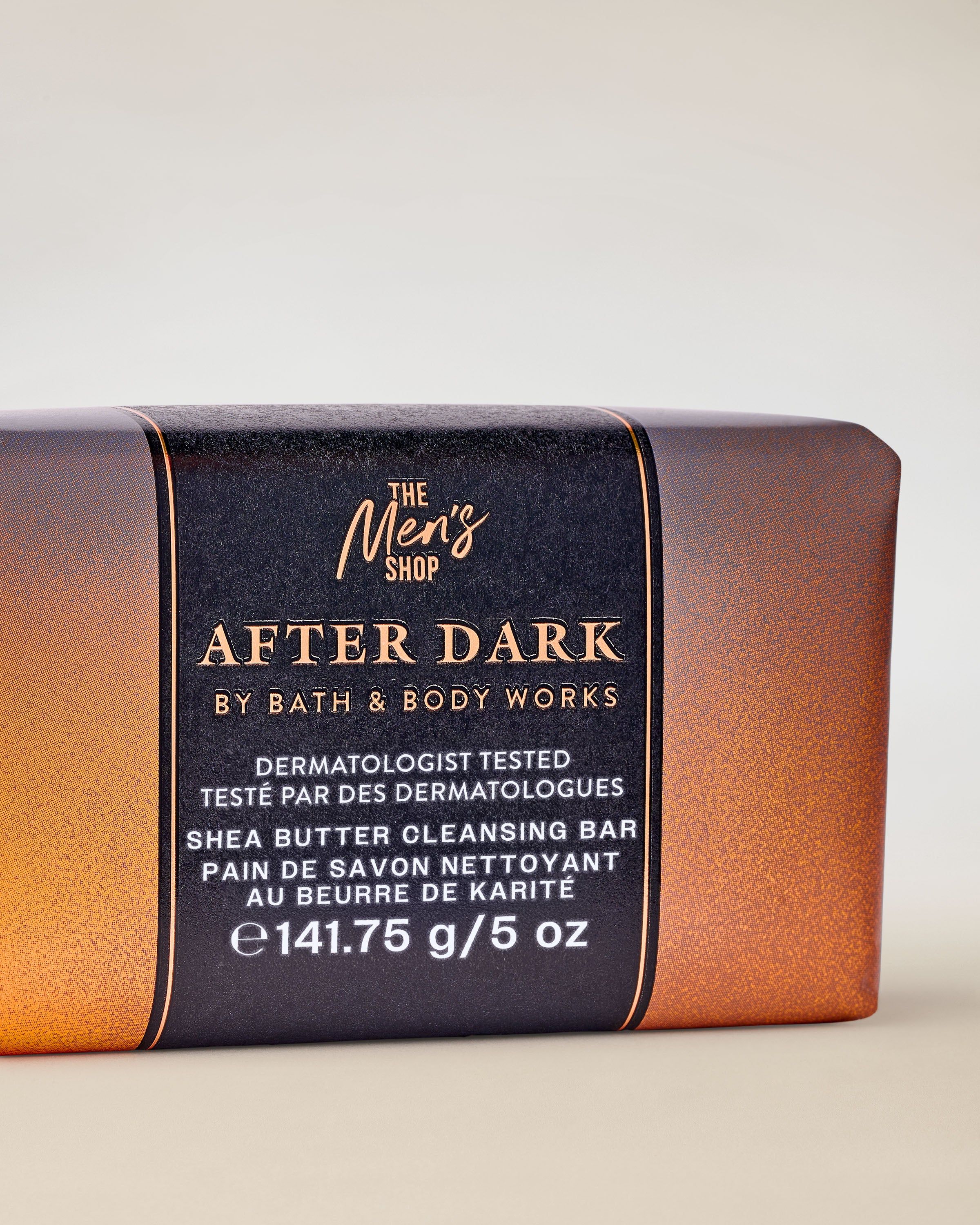 Bath & Body Works After Dark – pánské mýdlo se shea v elegantním ombre balení.