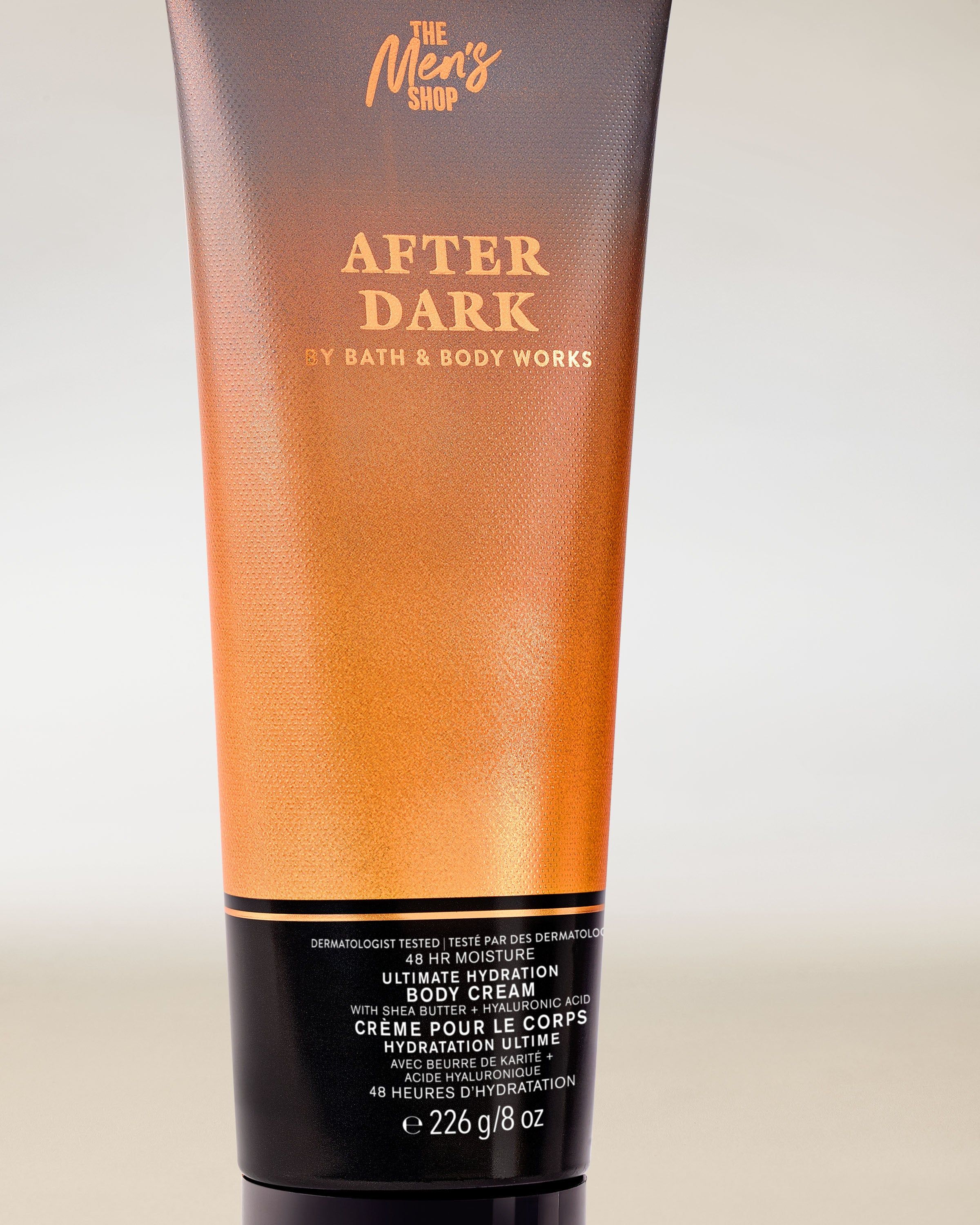 After Dark Men’s Shop Bath & Body Works – pánský tělový krém v černo‑zlaté tubě s 48h hydratací.