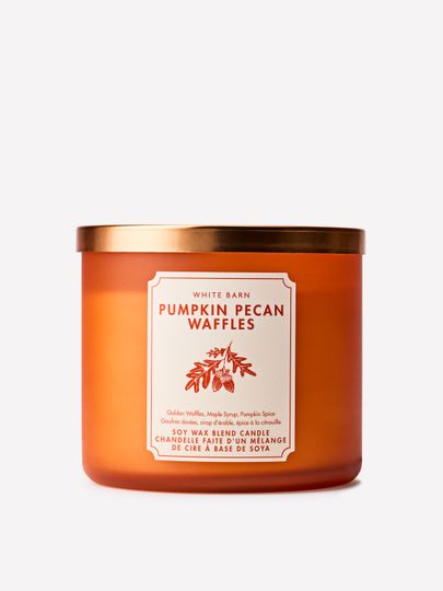 Vonná svíčka White Barn Pumpkin Pecan Waffles ze směsi sójového vosku, 3 knoty