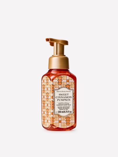 Jemné pěnové mýdlo na ruce Bath & Body Works Sweet Cinnamon Pumpkin, 259 ml