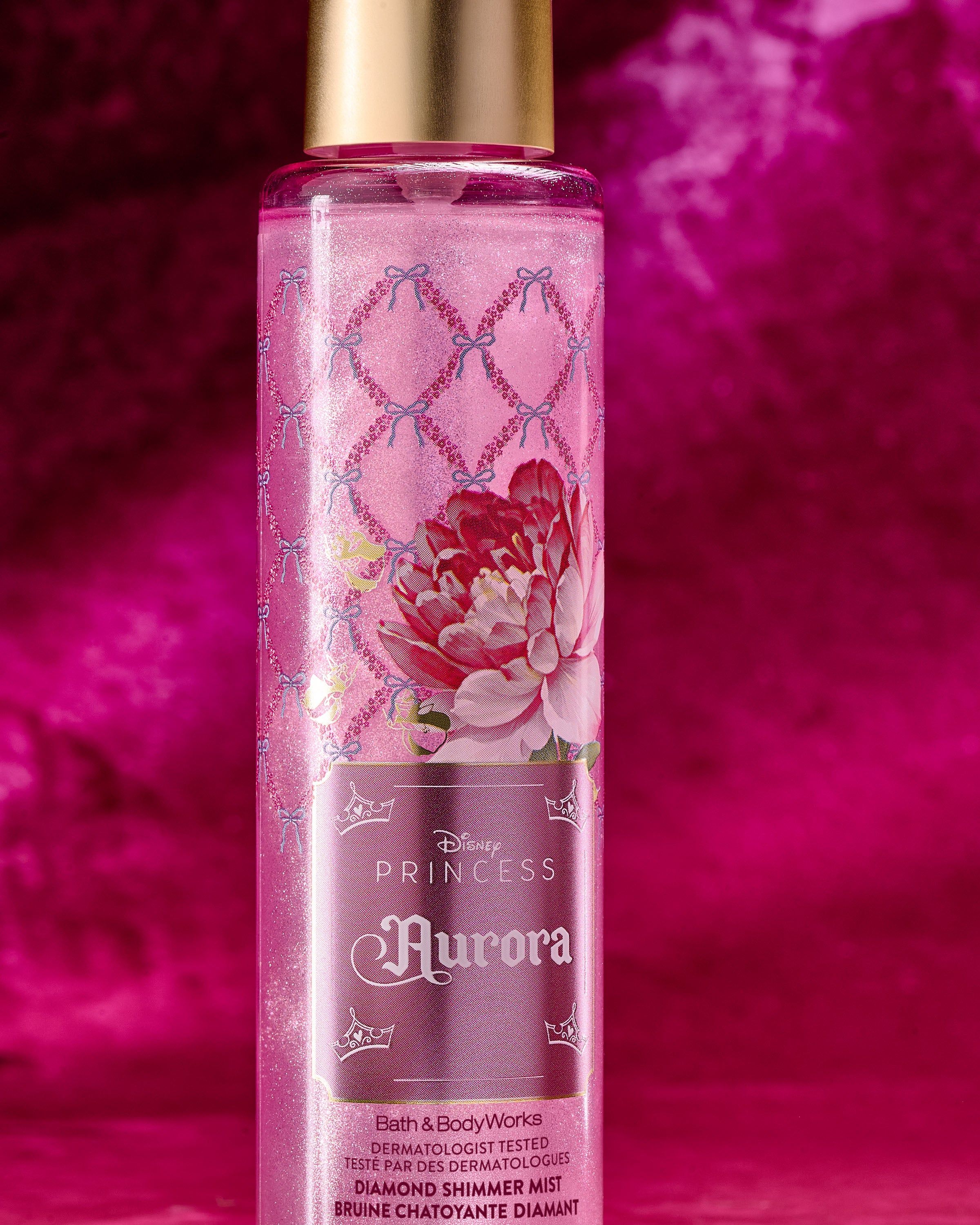Aurora Diamond Shimmer Mist – růžový třpytivý flakon a lehká, pohádková svěžest.