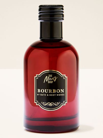 Bath & Body Works Bourbon – tmavě červený flakon s černým uzávěrem a dekorativním štítkem ve stylu Men’s Shop.