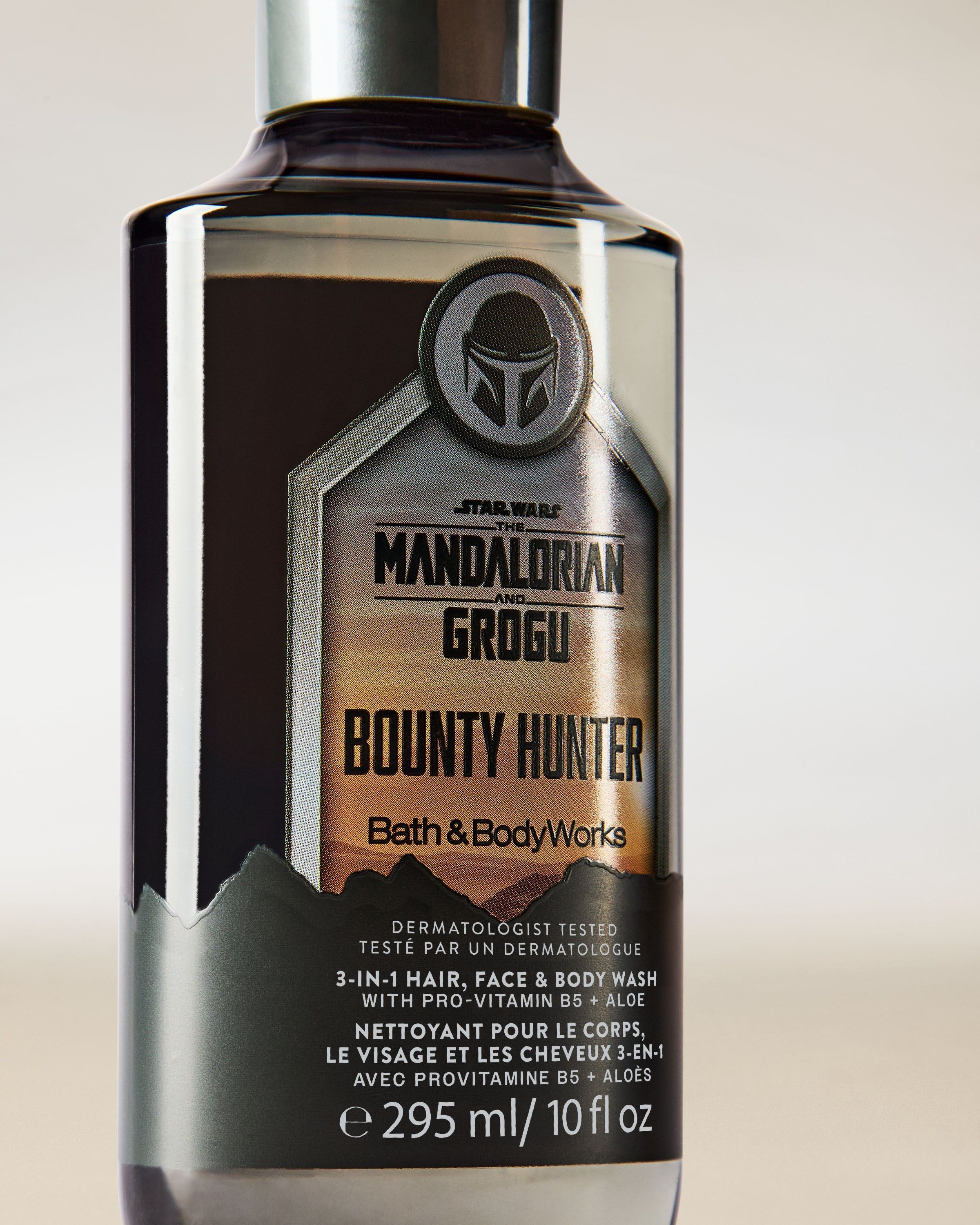 Sprchový gel 3v1 Bounty Hunter Mandalorian & Grogu v tmavé lahvi se šroubovacím víčkem