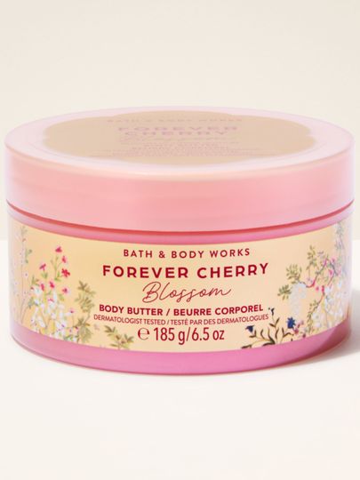 Tělové máslo Bath & Body Works Forever Cherry Blossom 185 g v růžové dóze s květinovým motivem.