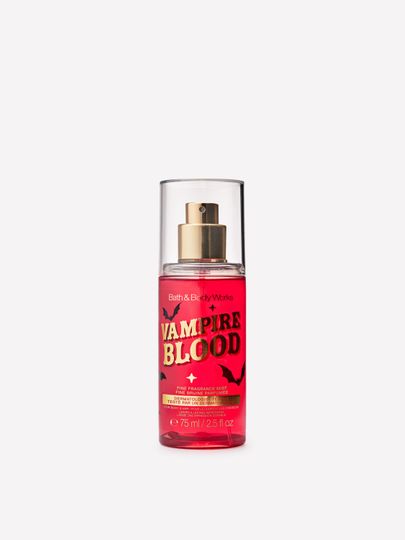 Vonná mlha Bath & Body Works Vampire Blood v červeném flakonu s rozprašovačem, 75 ml