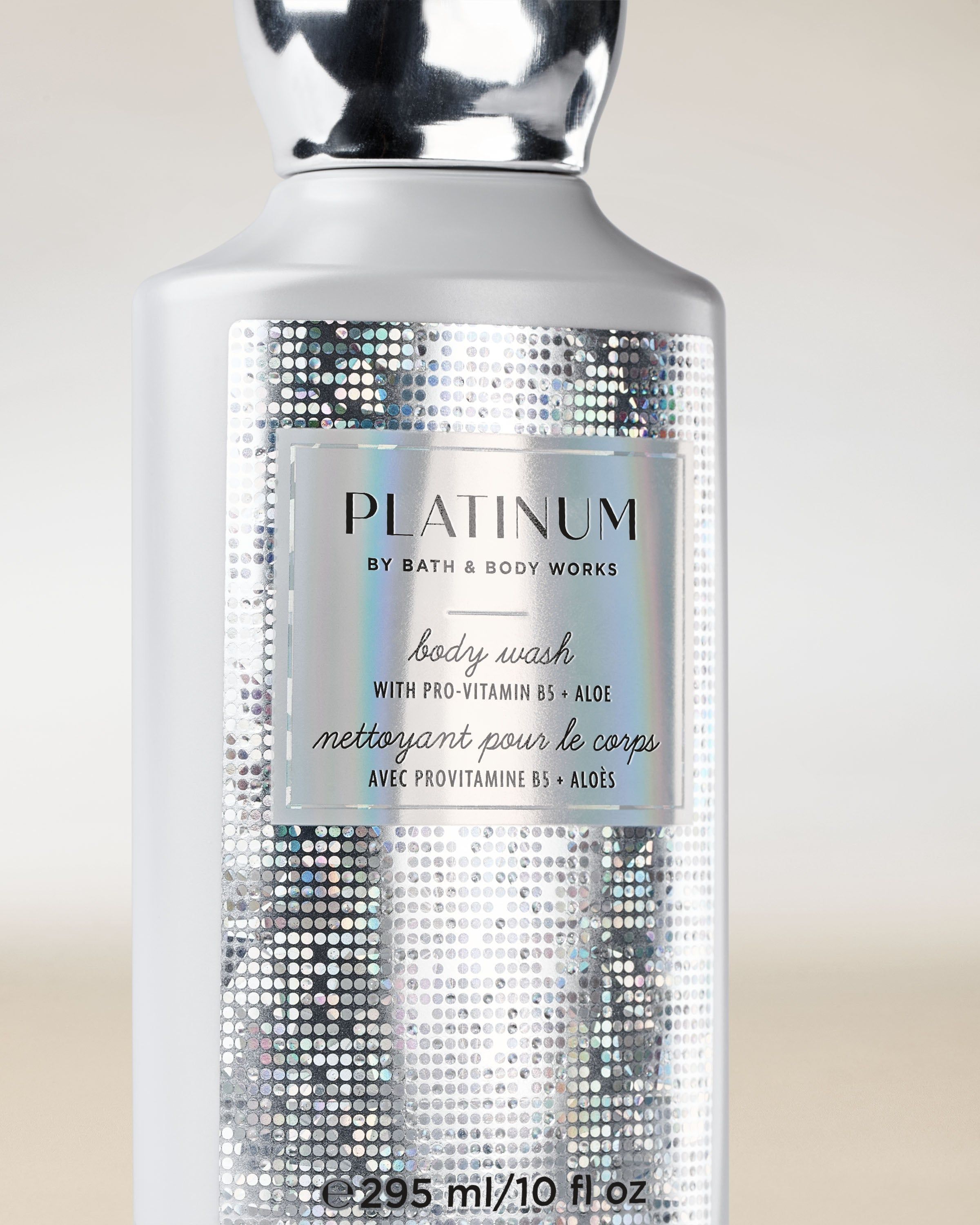 Sprchový gel Platinum Bath & Body Works ve stříbrné lahvi s lesklým štítkem