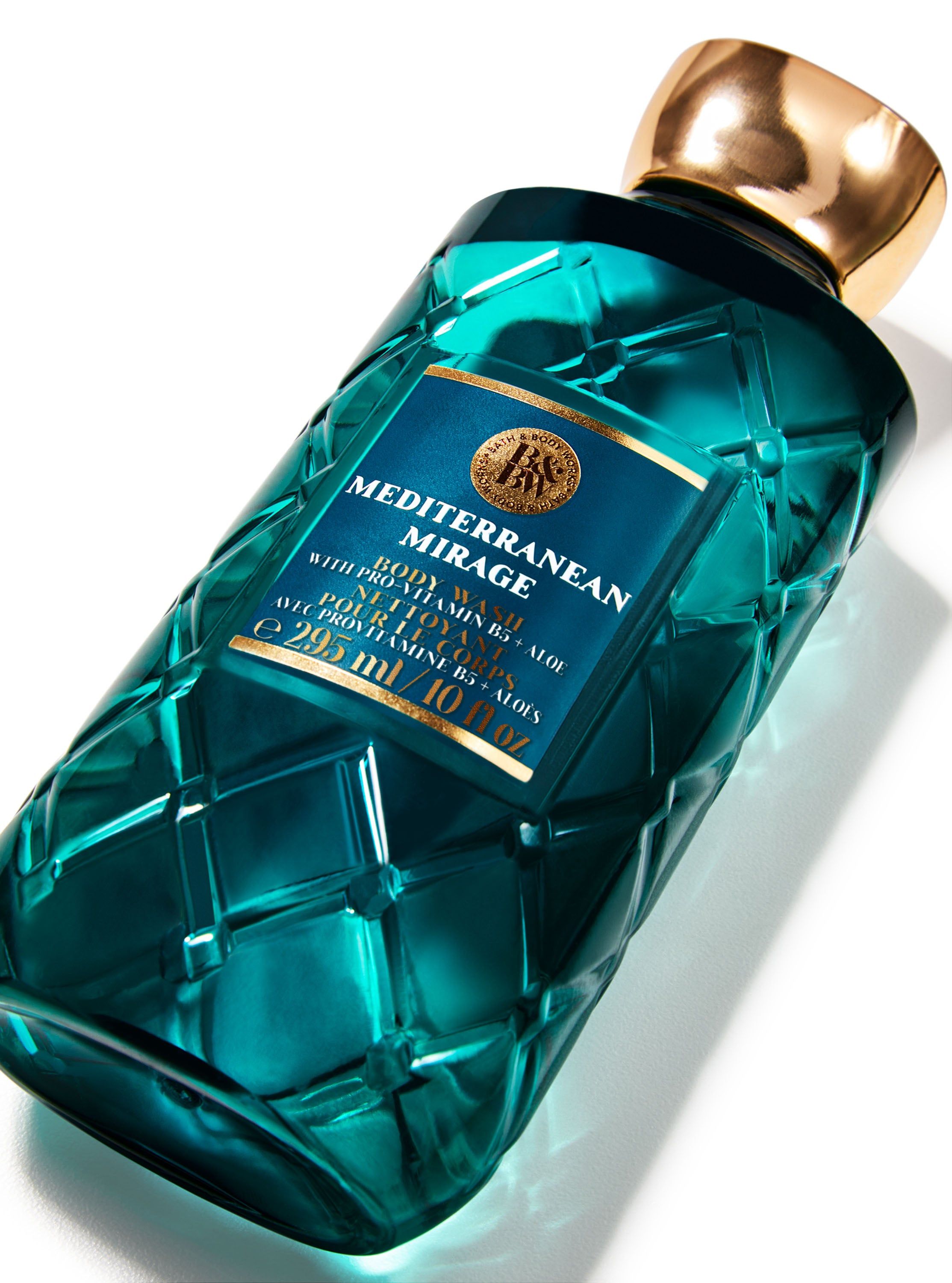 Detail tyrkysové lahvičky sprchového gelu Bath & Body Works Mediterranean Mirage (295 ml).