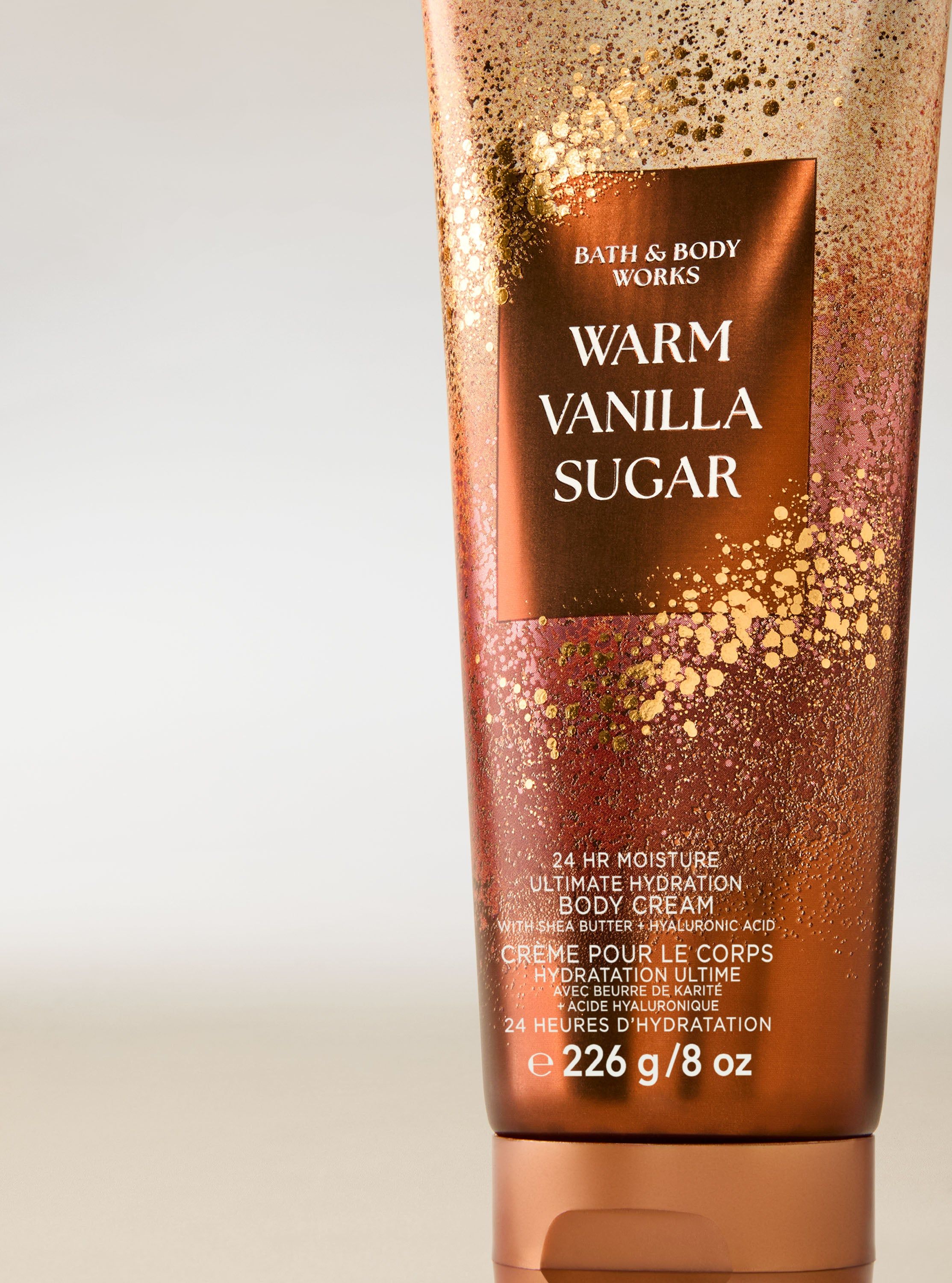 Tělový krém Bath & Body Works Warm Vanilla Sugar ve zlaté vanilkové tubě, 226 g.
