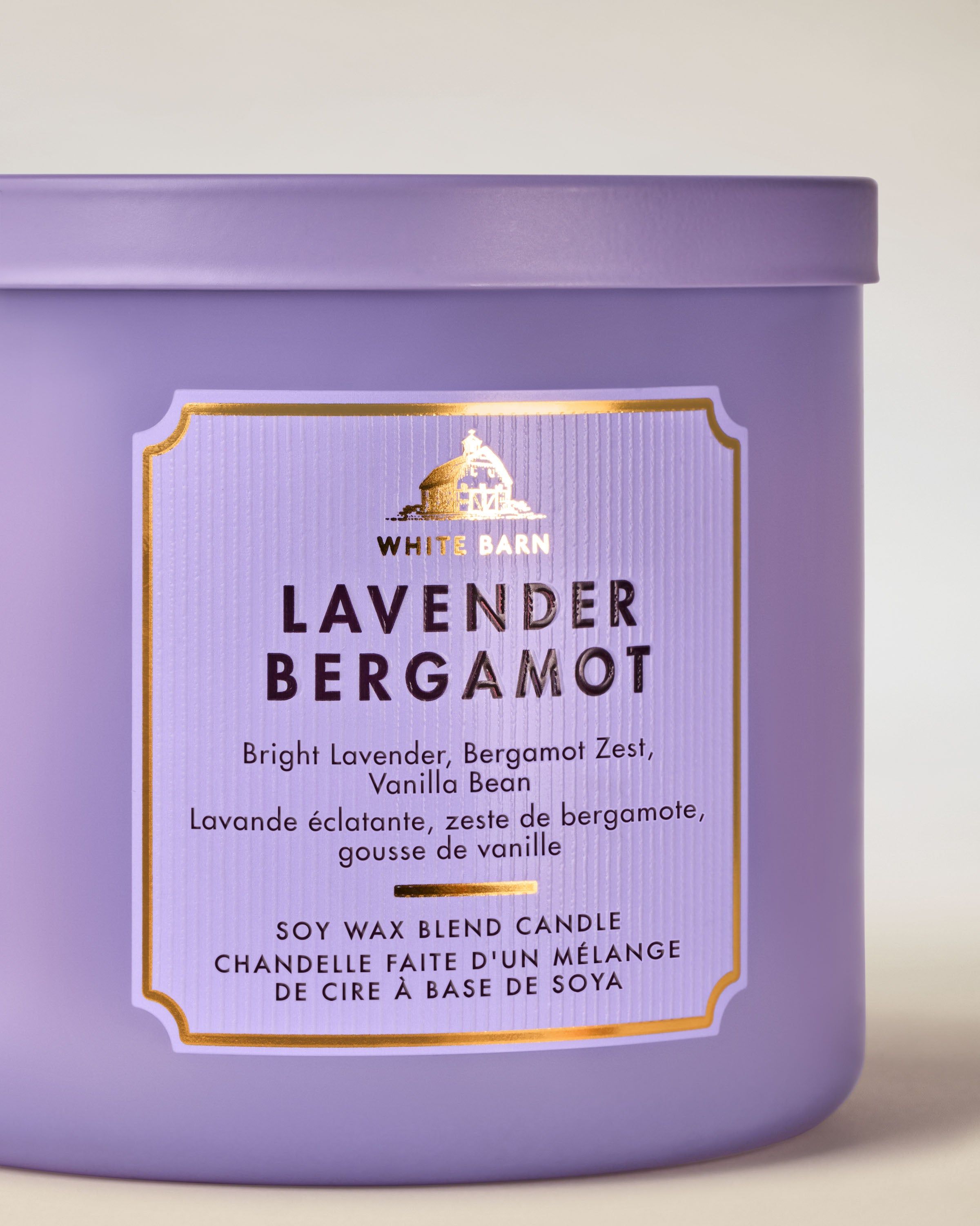 Vonná svíčka White Barn Lavender Bergamot ze směsi sójového vosku, 3 knoty