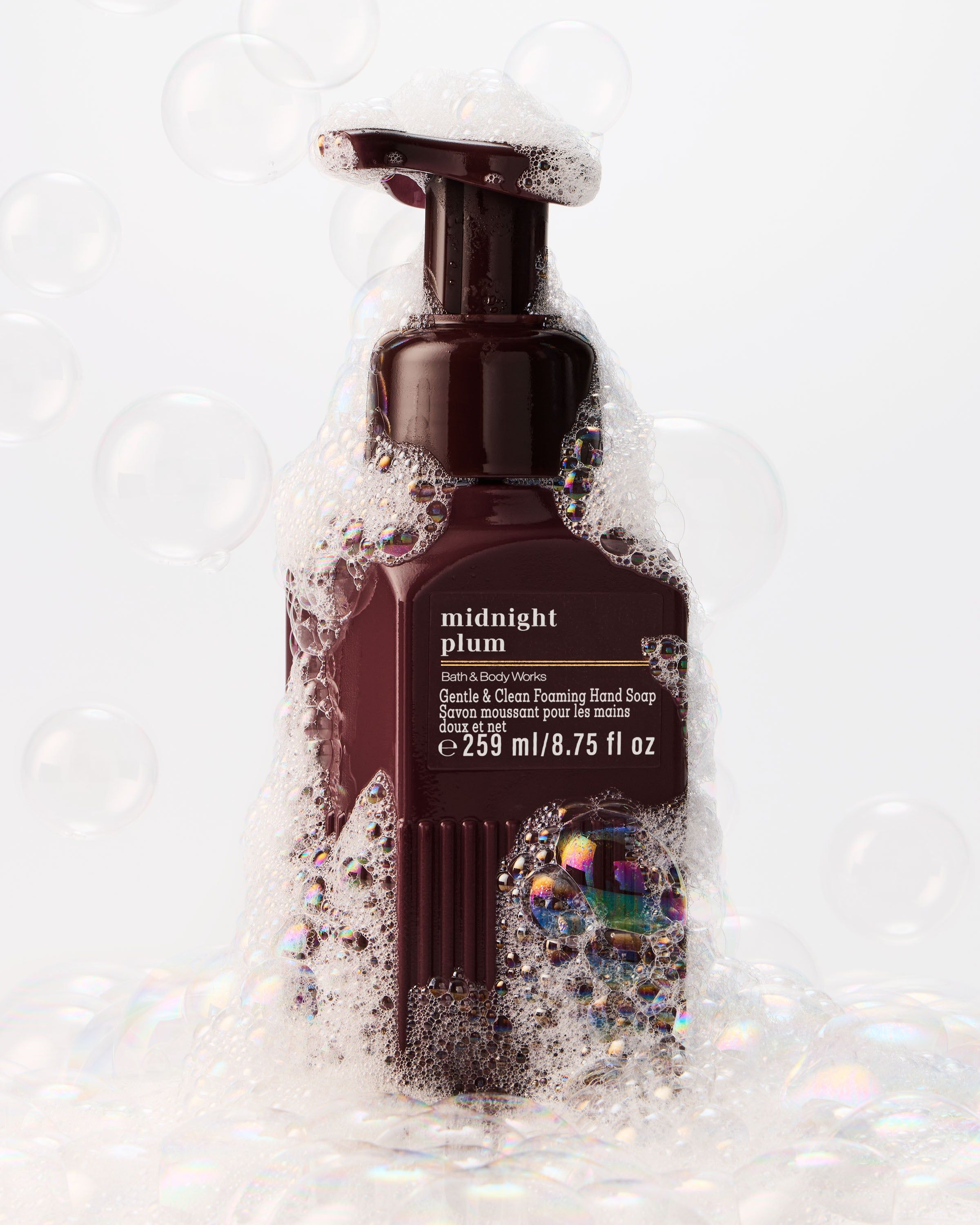 Jemné pěnové mýdlo na ruce Bath & Body Works Midnight Plum, 259 ml