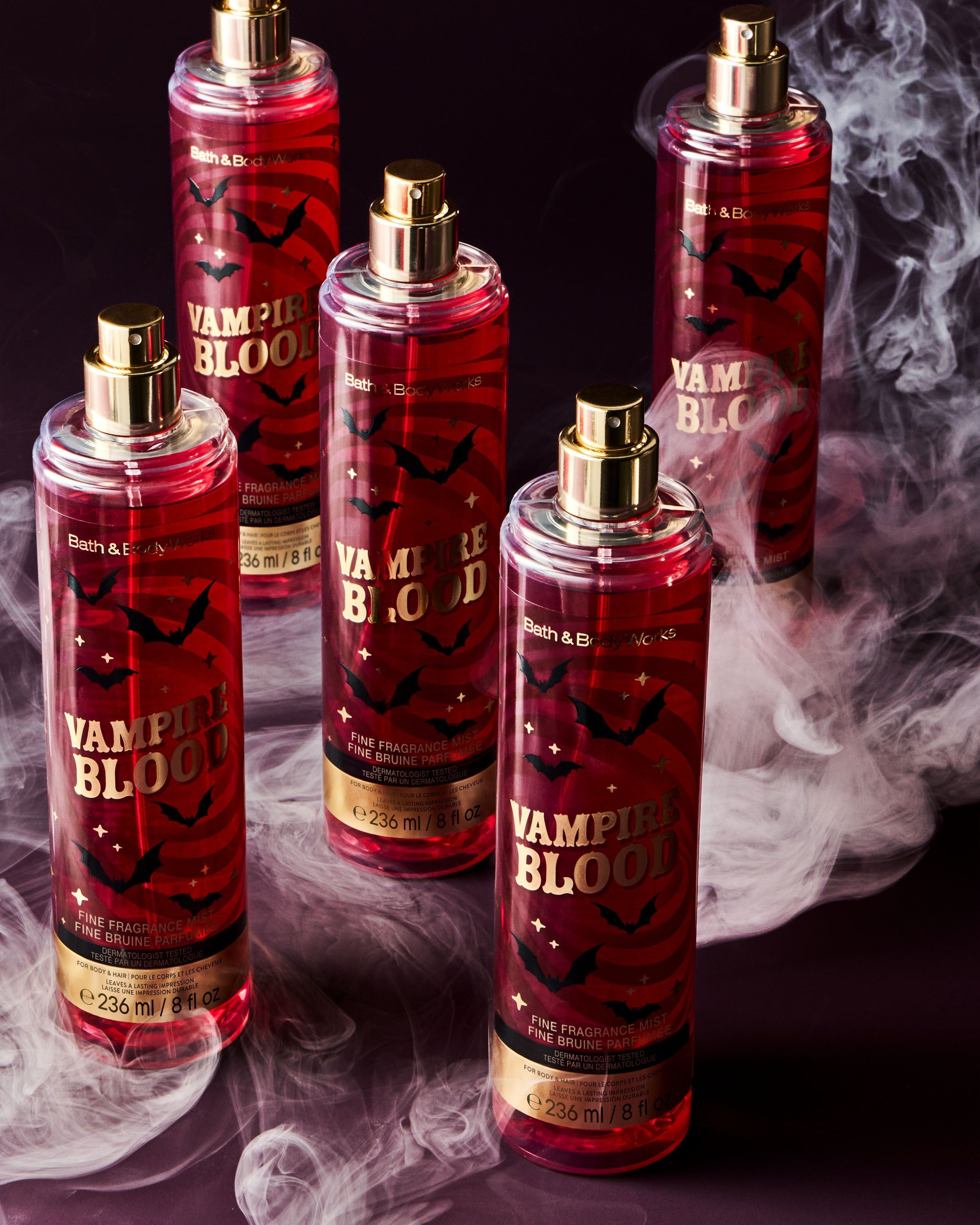 Vonná mlha Bath & Body Works Vampire Blood v červeném flakonu s rozprašovačem, 236 ml