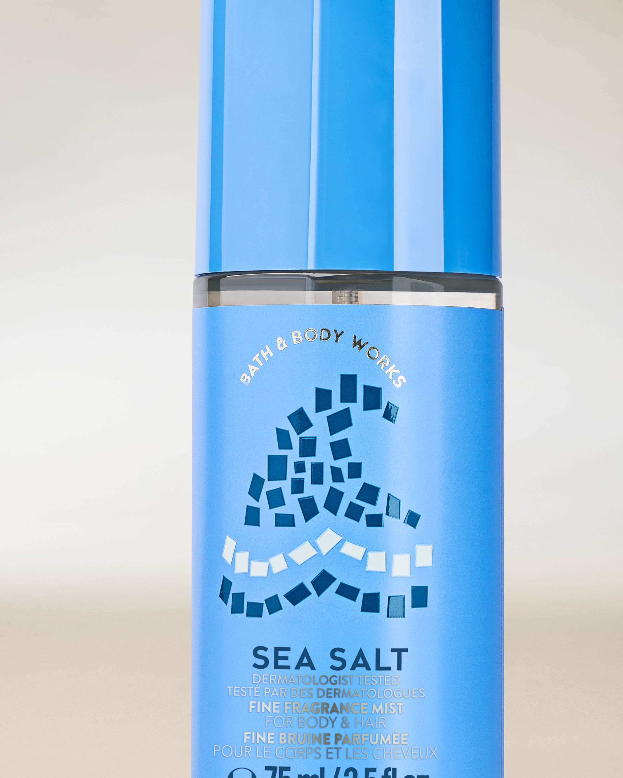 Parfémovaná mlha na tělo a vlasy Sea Salt v modré lahvi
