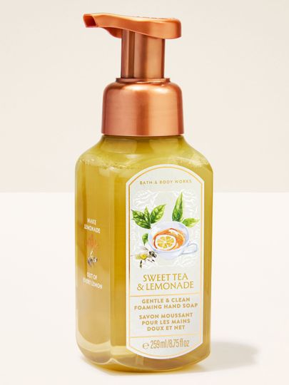 Pěnové mýdlo na ruce Bath & Body Works Sweet Tea & Lemonade 259 ml ve žluté lahvi s pumpičkou.