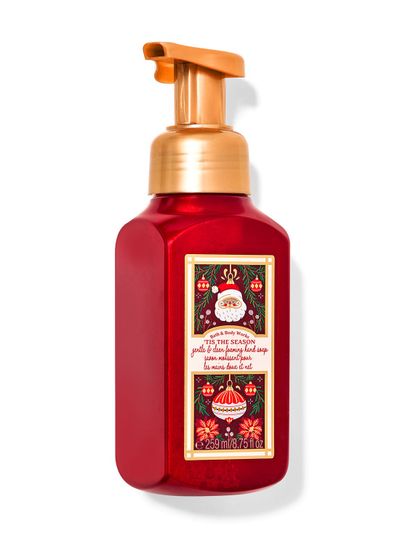 Czerwone mydło do rąk w piance „'Tis The Season” ze świąteczną etykietą ze Świętym Mikołajem. Bath & Body Works.