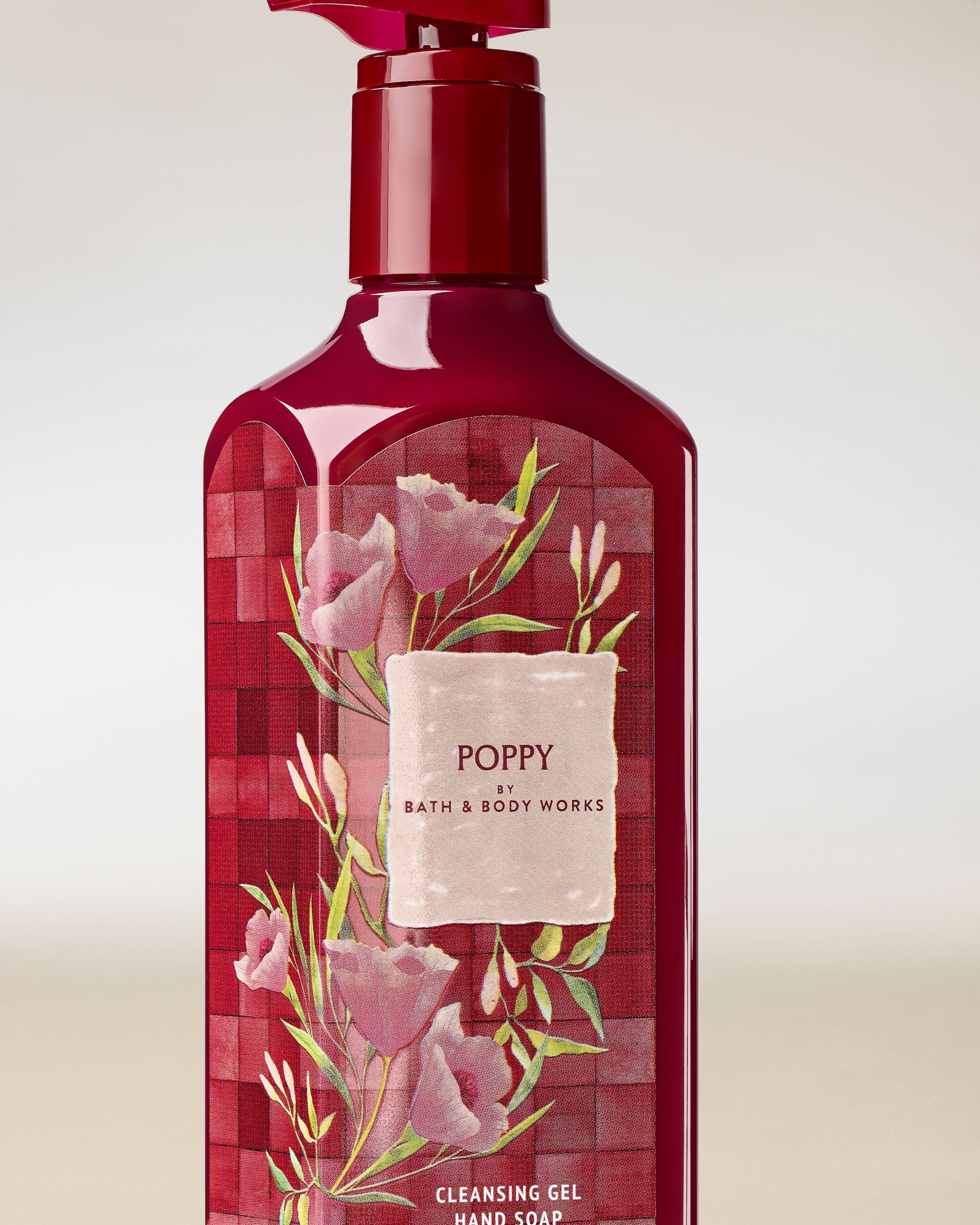 Gel na mytí rukou Bath & Body Works Poppy 236 ml v bordové lahvi s květinovým motivem.