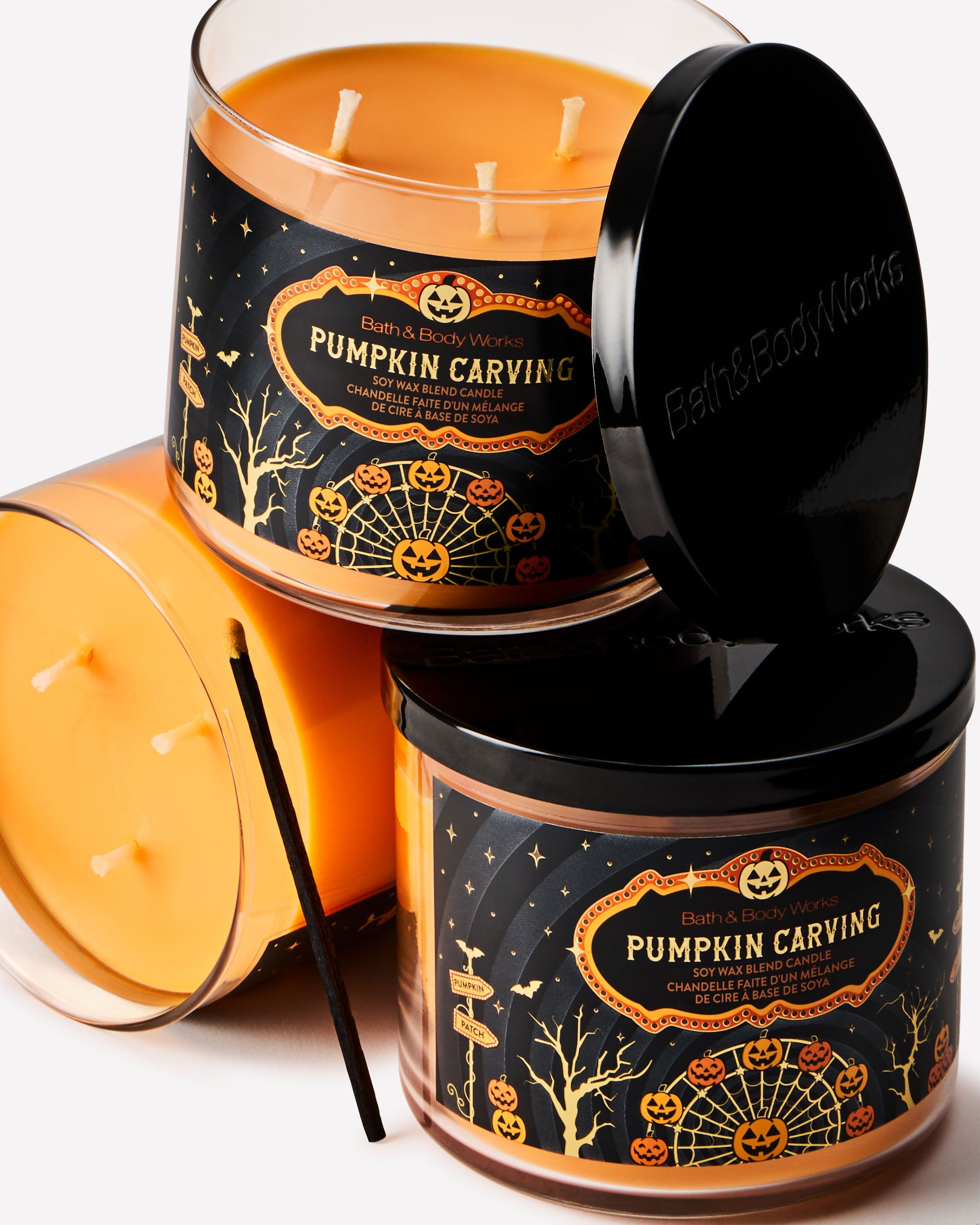 Vonná svíčka Bath & Body Works Pumpkin Carving ve skleněné nádobě s černým víčkem