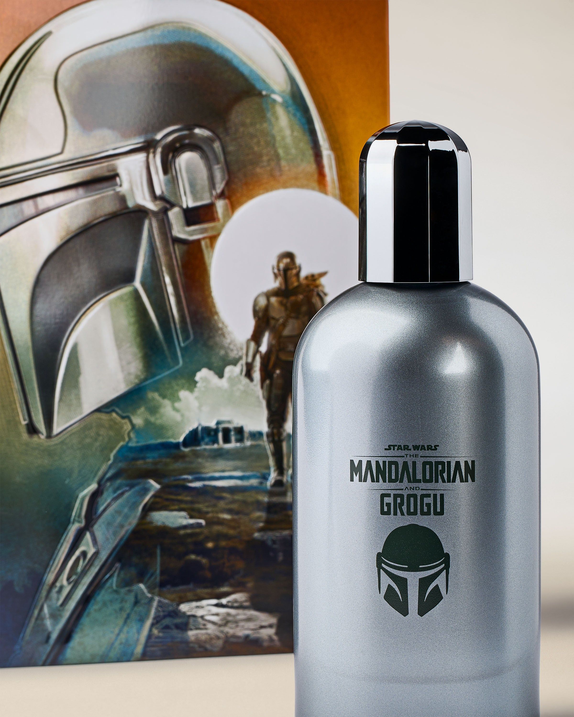 Kolínská voda Mandalorian & Grogu v metalické stříbrné lahvi se šroubovacím víčkem