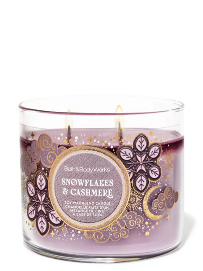 Vonná svíčka Snowflakes & Cashmere Bath & Body Works ve skleněné dóze se zimním motivem